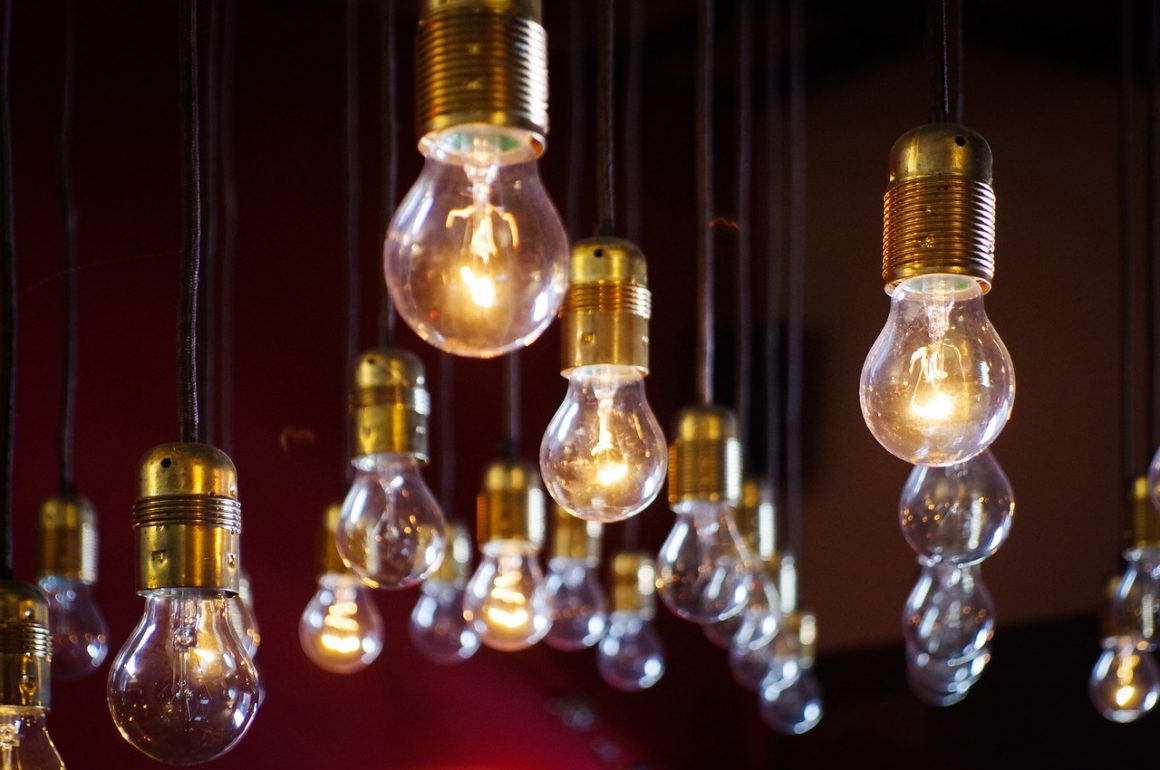 Qual a melhor lâmpada para um ambiente espaçoso? - Blog da G-light - Tudo  sobre lâmpadas LED e artigos de iluminação